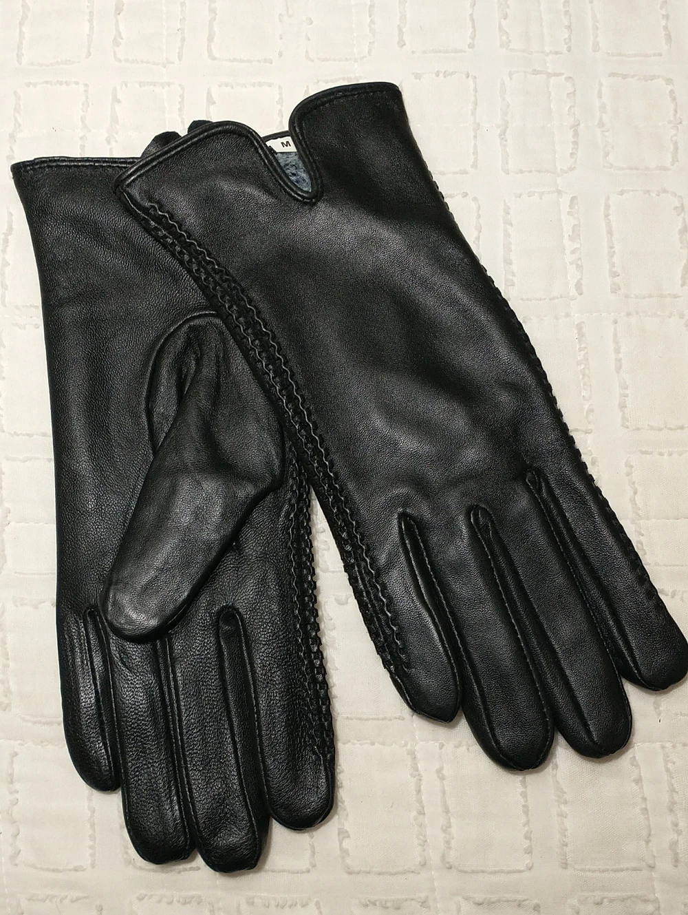 NEW Ladies Sheepskin Black Lined Gloves, Size M, Winter Outdoors, Braid Detail